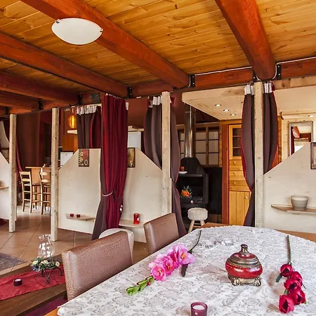 Estate Kares Aparthotel Tílisos